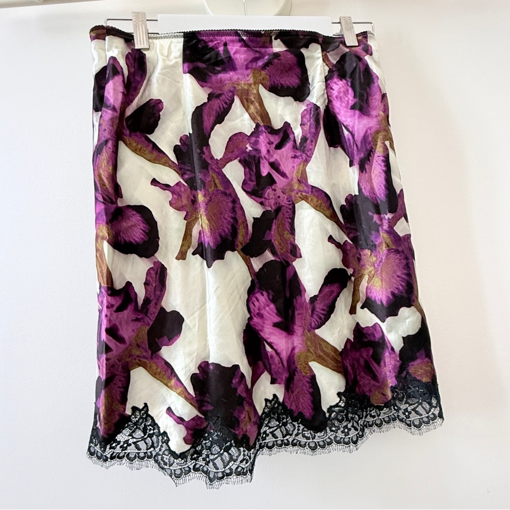 J. Crew Floral Skirt with Purple Floral Print and Black Lace Trim size S - Picture 2 of 4